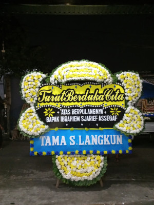 Papan Bunga Duka di Kaligawe